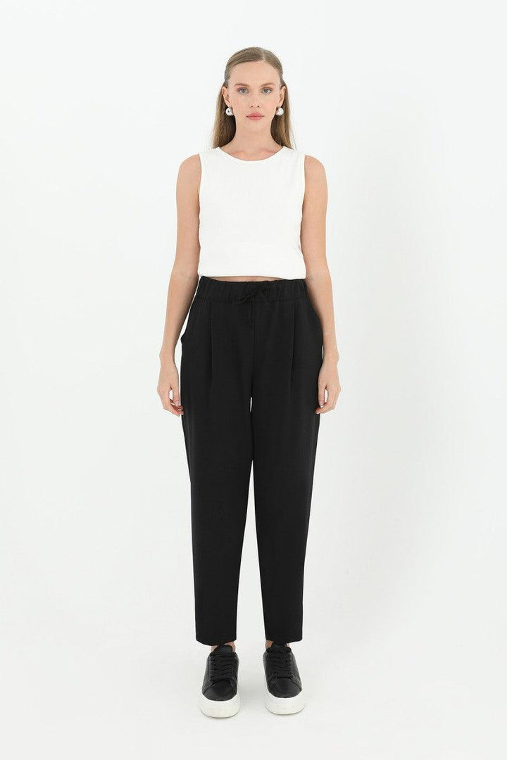 Tie Waist Carrot Form Trousers - Black - modestanbul