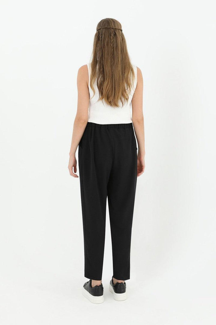 Tie Waist Carrot Form Trousers - Black - modestanbul