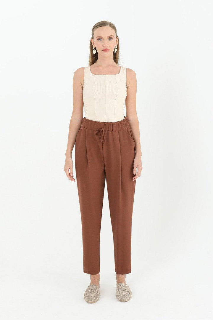 Tie Waist Carrot Form Trousers - Light Brown - modestanbul