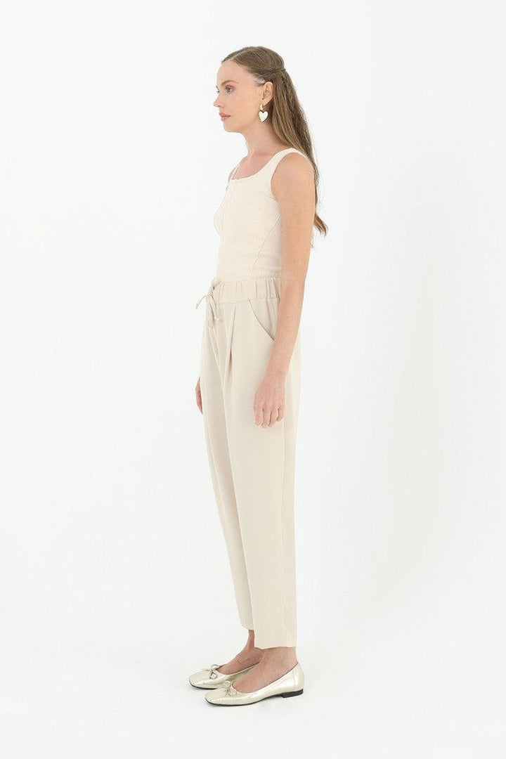 Tie Waist Carrot Form Trousers - Beige - modestanbul