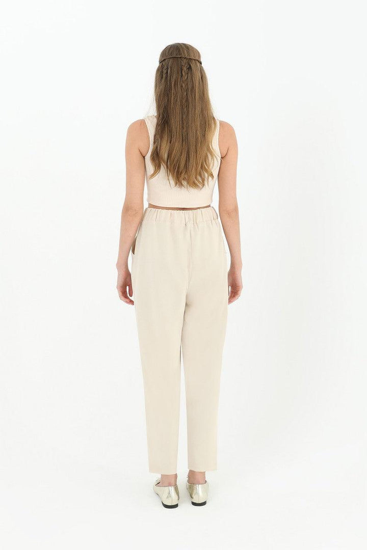 Tie Waist Carrot Form Trousers - Beige - modestanbul