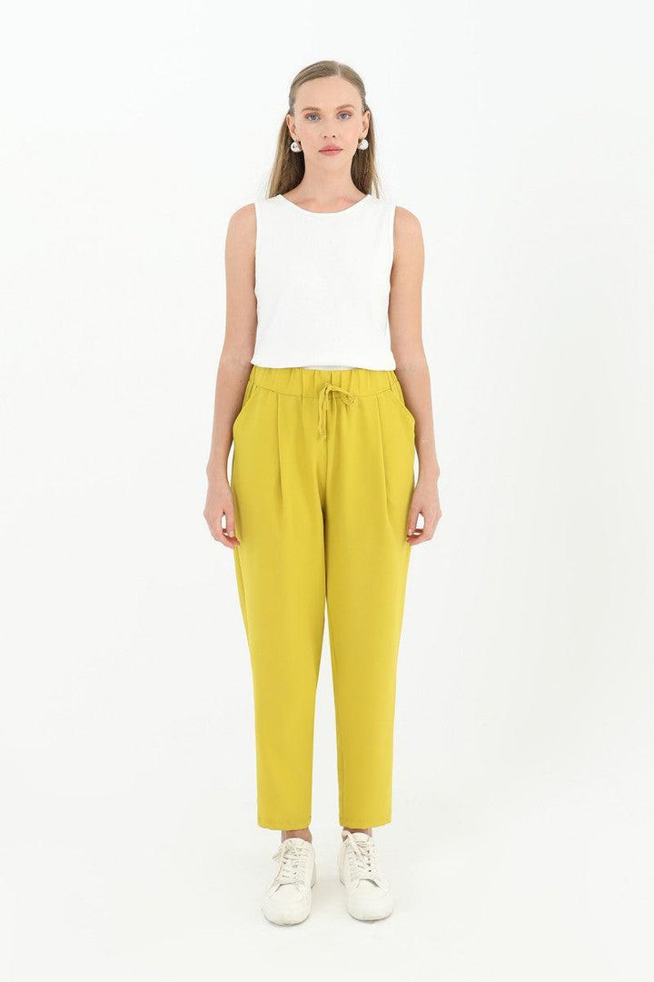 Tie Waist Carrot Form Trousers - Ecru - modestanbul