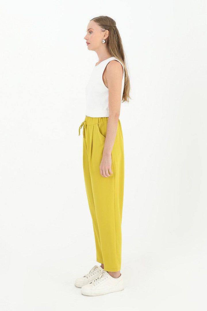 Tie Waist Carrot Form Trousers - Ecru - modestanbul