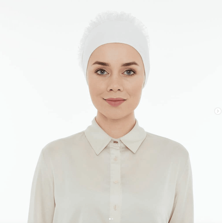 Frilled Combed Bonnet - White - modestanbul