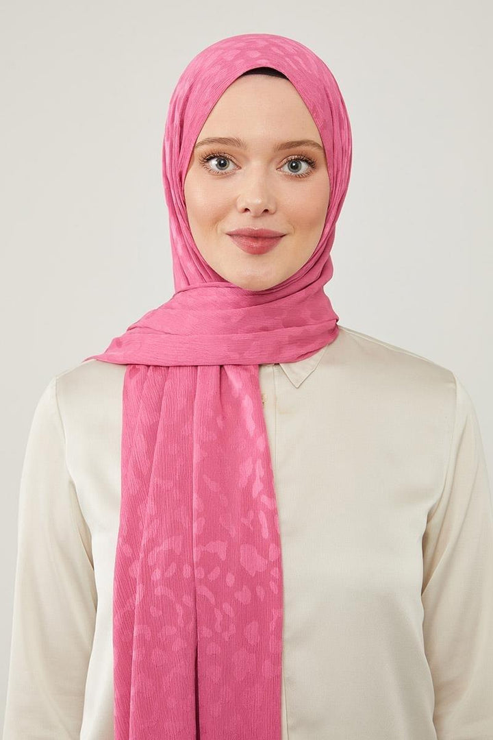 Jacquard Capri Shawl - Fuchsia - modestanbul