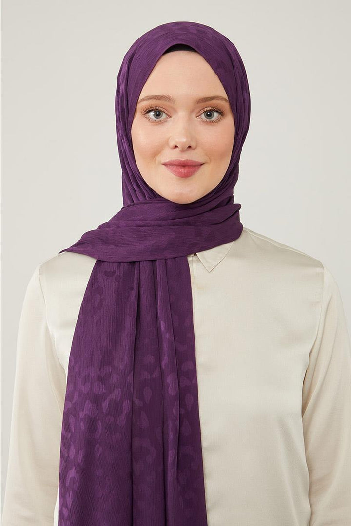 Jacquard Capri Shawl - Eggplant Purple - modestanbul