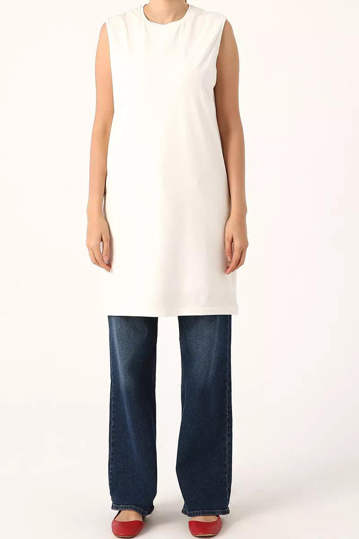 Crew Neck Sleeveless Long T-shirt - White - modestanbul